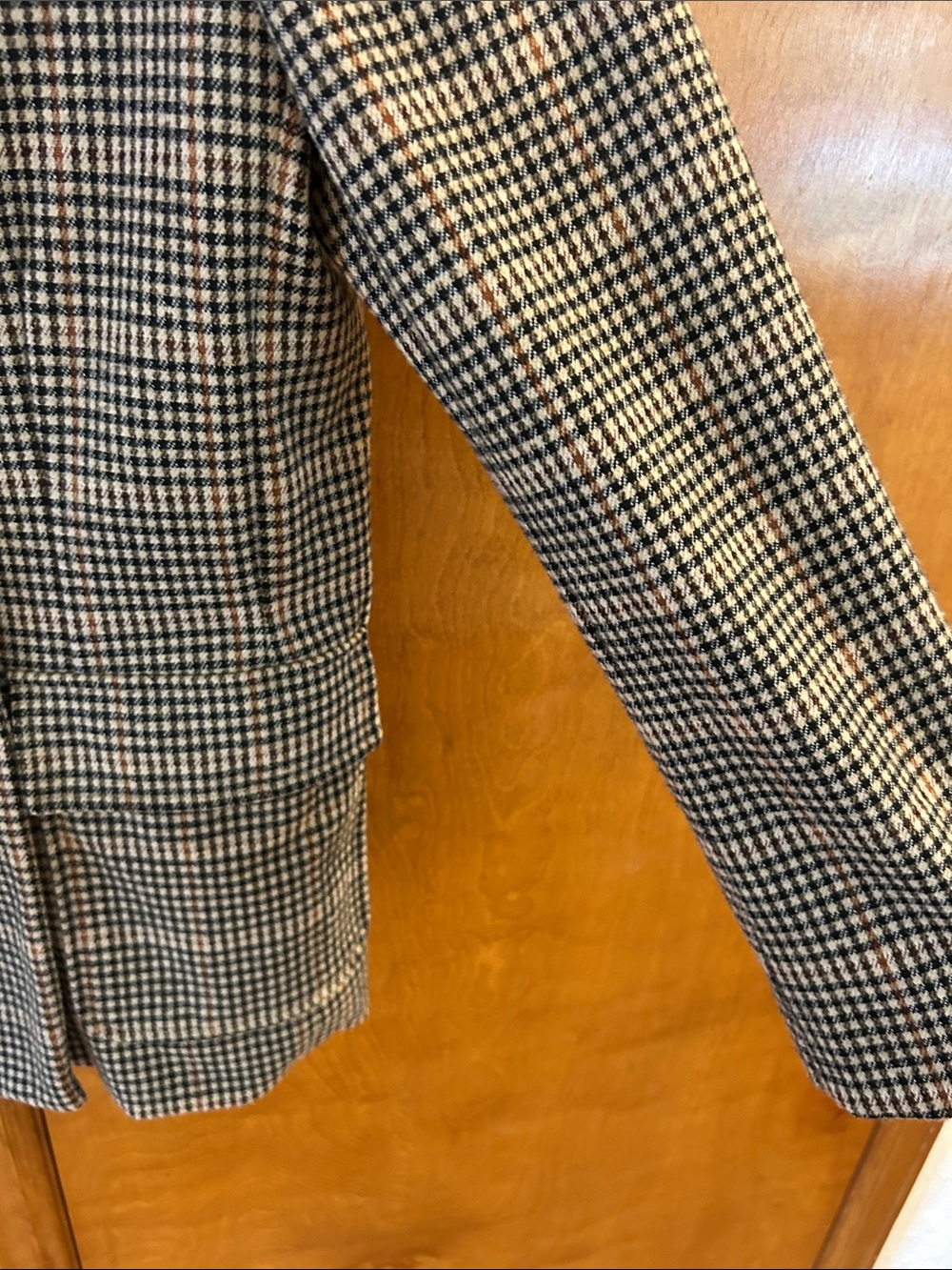 Black Tape_ Oversized Houndstooth Double-Breasted Blazer, Medium - Picture 3 of 9